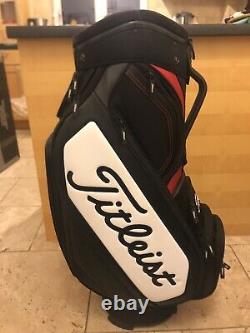 2019 Titleist Midsize Black Golf Tour Staff Cart Bag, 6-Way, Hood & strap, 9.5/10