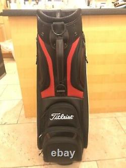 2019 Titleist Midsize Black Golf Tour Staff Cart Bag, 6-Way, Hood & strap, 9.5/10