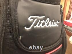 2019 Titleist Midsize Black Golf Tour Staff Cart Bag, 6-Way, Hood & strap, 9.5/10