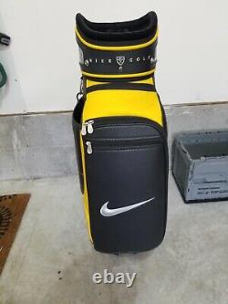 Nike Sasquatch Sumo Tour Cart Golf Club Bag