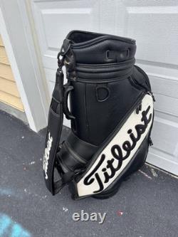 Titleist Golf Cart Bag 6 Way Divider With Rain Cover Black White