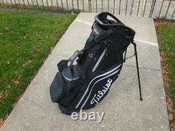 Titleist Hybrid 14 Stand/Cart Black Golf Bag